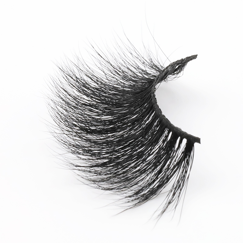 long mink lashes.JPG